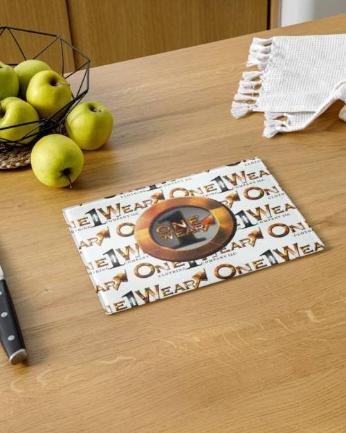 Glass cutting board