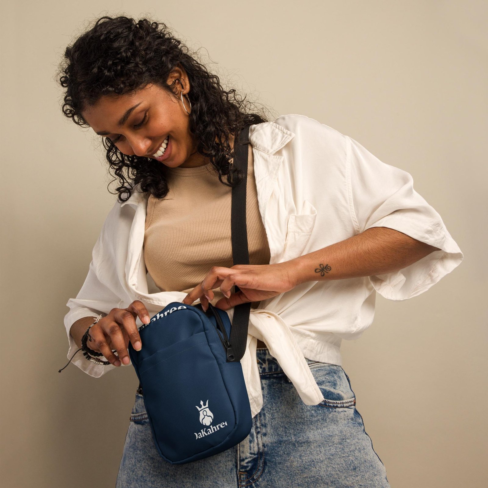 DaKahree: Signature Essentials™ – Utility crossbody bag – Navy & White