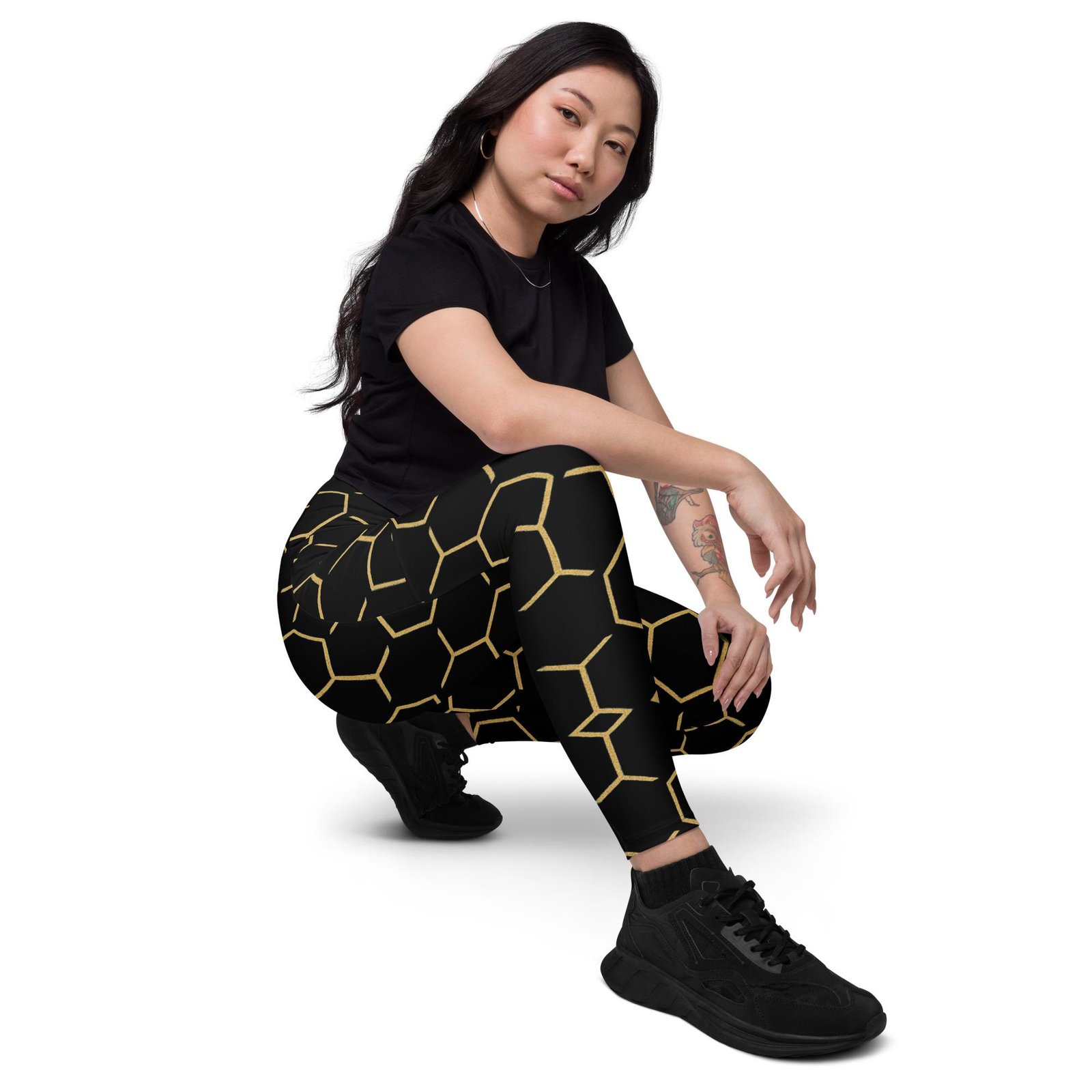 TALISHÉN: Steel Spine Hex Pattern – Crossover leggings with pockets – Black & Gold - Image 5