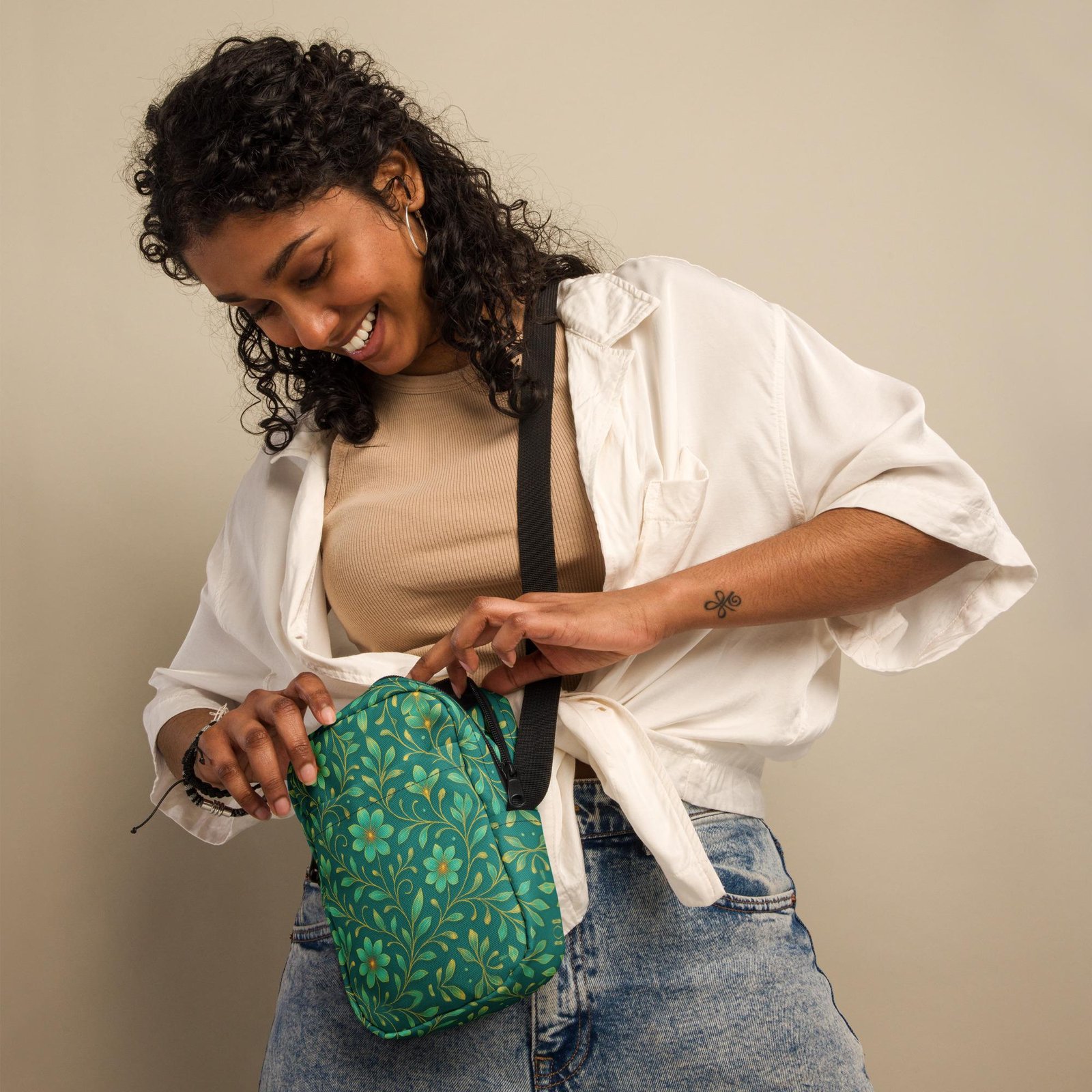 ELYNDRIA™: Mirror Garden Flow™ – Utility crossbody bag – Green - Image 5