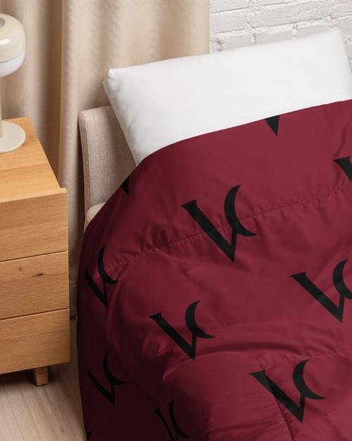 Varéluna: The VARÉ Crest™ – Comforter – Burgundy & Black
