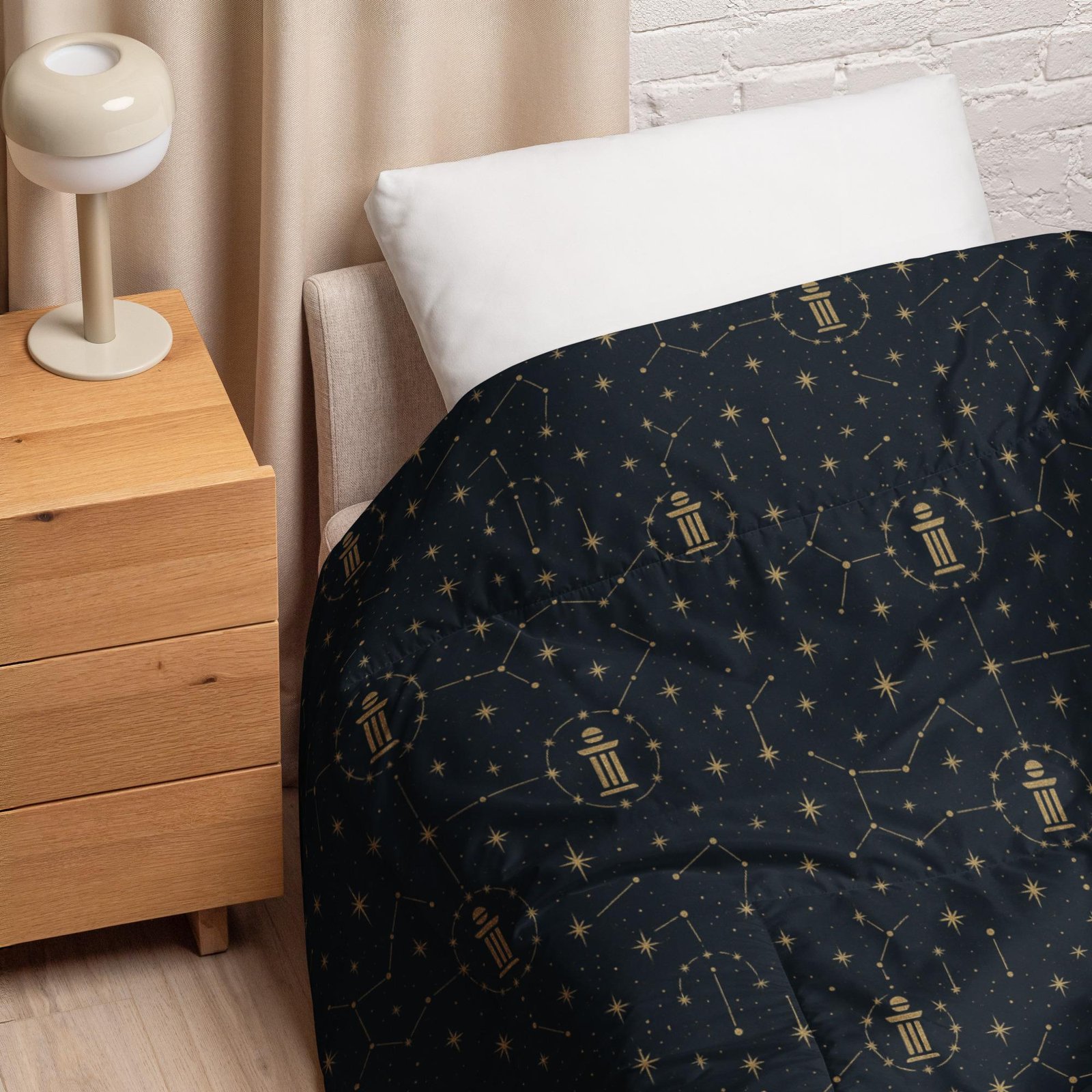 add – Comforter – Black & Gold - Image 4