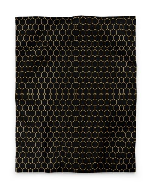 TALISHÉN: Steel Spine Hex Pattern – Duvet cover – Black & Gold